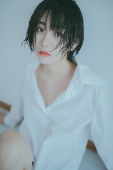 年轻女仆